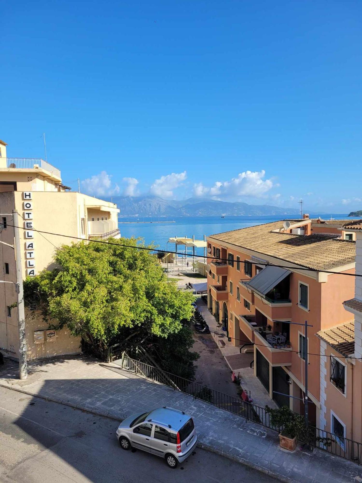 Kiki'S Penthouse Leilighet Corfu  Eksteriør bilde